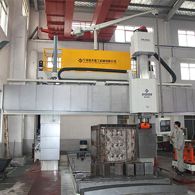 中國橡塑混煉壓延機(jī)械生產(chǎn)商 工廠 蘭航機(jī)械